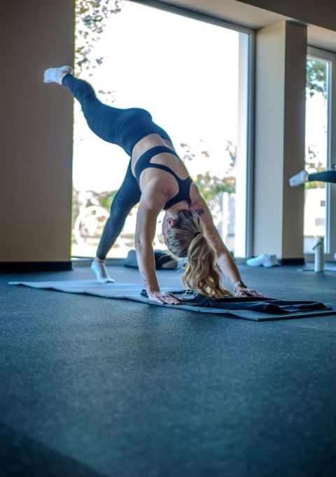 Top level gym. Esercizi a corpo libero nelle nostre sale. Palestre a Ferrara. Lido di spina